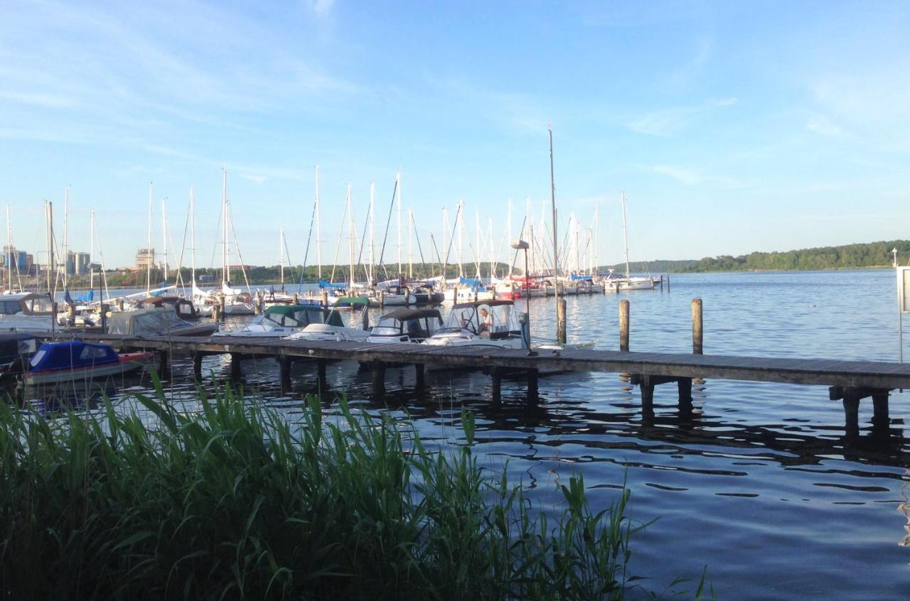 Ferienwohnung Am Koenigsberg Lübeck Exteriör bild
